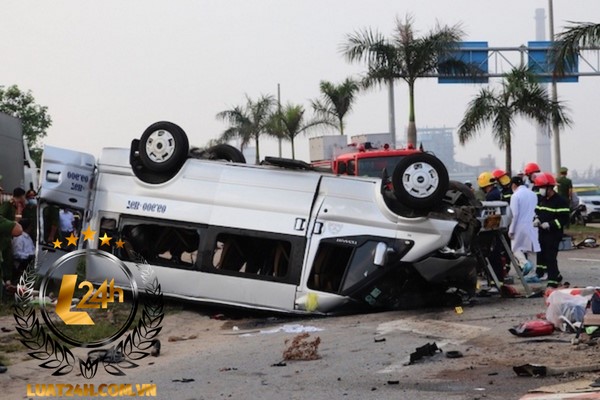 Chủ xe hay tài xế phải bồi thường thiệt hại khi xe khách gây tai nạn